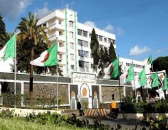  العرب اليوم - سلطات الجزائر لإغلاق مقار حزب معارض تمهيداً لحله
