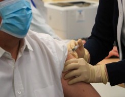  العرب اليوم - دراسة تكشف عدد الذين أنقذهم التطعيم ضد فيروس كورونا