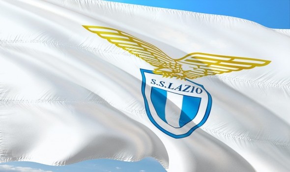 لاتسيو يفوز على فروسينوني بثلاثية في الدوري الإيطالي