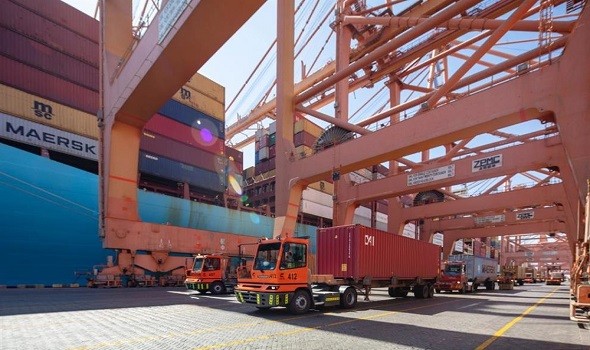 Ports of the Sultanate of Oman - اقتصاد الصين ينمو بأعلى من المتوقع في الربع الأول بـ 4.5%