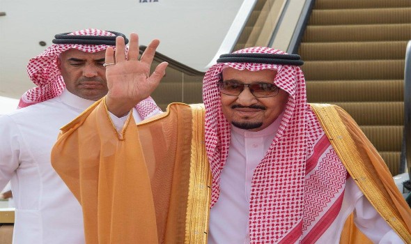 إعلامية سعودية تهنئ الملك سلمان بمناسبة اليوم الوطني بـ 5 لغات
