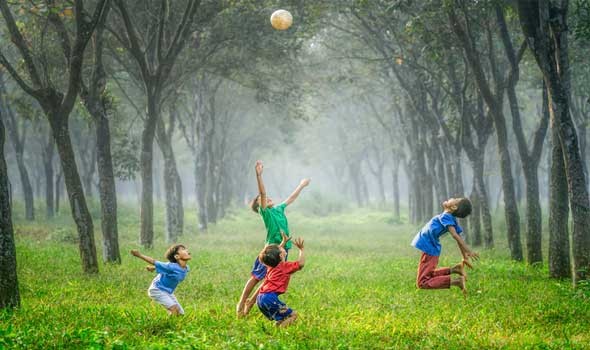 العرب اليوم - الرياضات الجماعية أفضل لصحة الأطفال النفسية