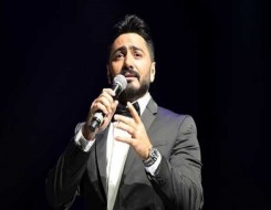  العرب اليوم - تامر حسني يقدم أغاني ألبوم عشأنجي وسط تفاعل الجمهور