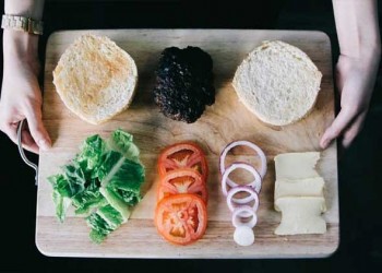  العرب اليوم - النظام الغذائي النباتي يقلل من خطر الإصابة بخمسة أنواع من السرطان