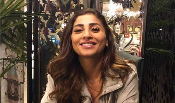 العرب اليوم - دينا الشربيني تكشف عن سعادتها بنجاح تجربتها الأولى على المسرح في بطولة أحفاد رينا وسكينة