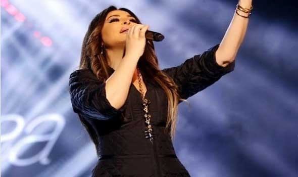  العرب اليوم - النجمة اللبنانية أليسا تبدع في حفل غنائي في الكويت