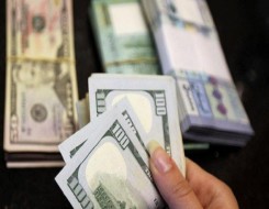  العرب اليوم - الدولار عند أعلى مستوى في 10 أشهر والين واليورو يتراجعان