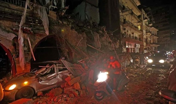 قاضي التحقيق في انفجار ميناء بيروت يوجه الاتهام لـ8 أشخاص جدد