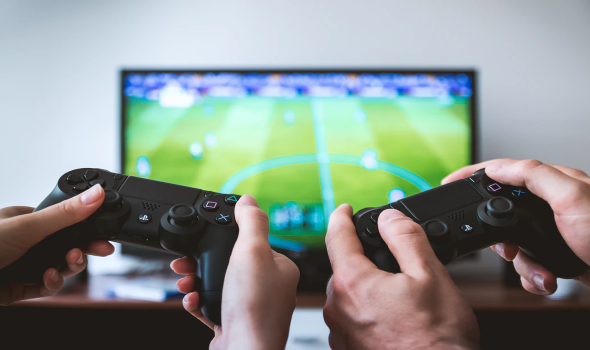  العرب اليوم - دراسة تؤكد أن هواة ألعاب الفيديو لديهم نشاط دماغي مميز ومهارة باتخاذ القرار