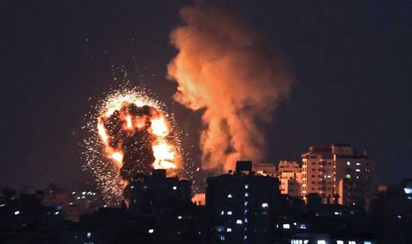  العرب اليوم - إسرائيل تقصف «130 هدفاً عسكرياً» في غزة وتقتل 15 ناشطاً