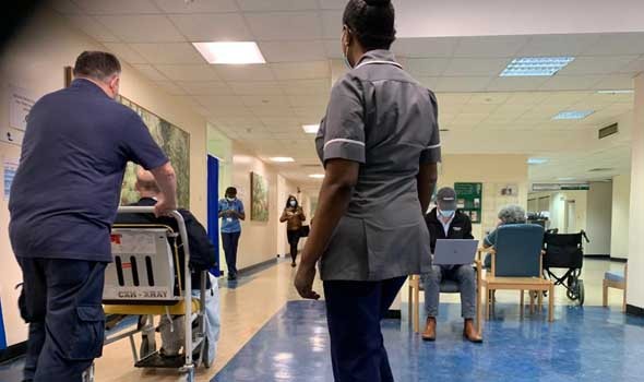  العرب اليوم - بريطانيا تُعلن إلغاء أكثر من 1500 عملية جراحية بسبب إضراب الممرضات