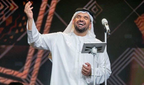 العرب اليوم - حسين الجسمي يُشعل حفل البحرين بباقة من الأغاني على مسرح الدانة