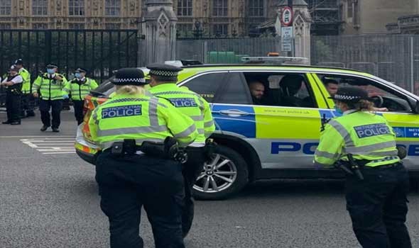  العرب اليوم - شرطة لندن توقف شخصاً دخل "خلسة" مقر البرلمان البريطاني