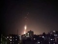  العرب اليوم - مقتل 4 في قصف إسرائيلي على محيط دمشق والانفجارات تهزّ أرجاء العاصمة السورية