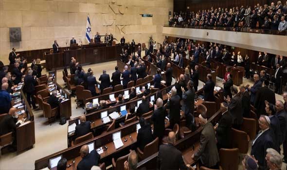 رئيس الوزراء الإسرائيلي الأسبق إيهود باراك يدعو الإسرائيليين إلى محاصرة الكنيست