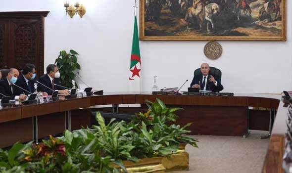  العرب اليوم - الرئيس الجزائري يقوم بزيارة رسمية إلى فرنسا مايو المقبل