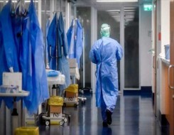  العرب اليوم -  بريطانيا تلجأ لتسريح المرضى من المستشفيات بسبب أزمة نقص الأسرة