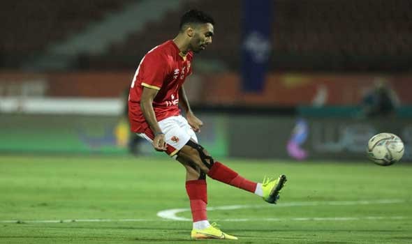حسين الشحات يغيب 5 مباريات عن الأهلي المصري بسبب الإصابة
