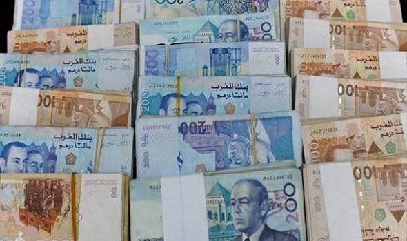 تقرير يوضح تحويلات المغاربة من الخارج تقارب 7 مليارات دولار خلال 8 أشهر