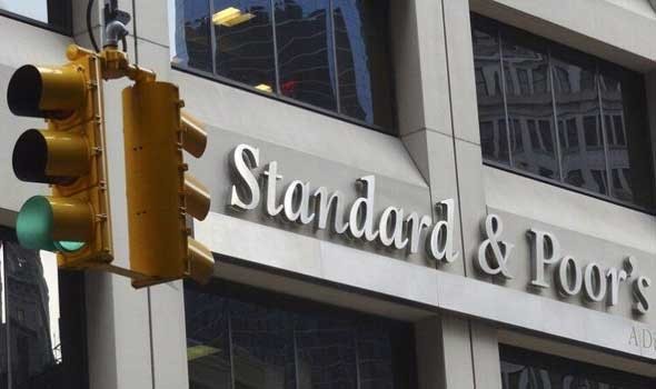  العرب اليوم - "ستاندرد آند بورز" تتوقع زيادة بنسبة 13% في أرباح البنوك السعودية مع رفع الفائدة