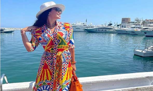  العرب اليوم - نصائح هامة وبسيطة لتنسيق الفستان في فصل الصيف