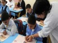  العرب اليوم - وفاة معلمة بشكل مفاجئ أمام طالباتها في غرفة الصف في السعودية