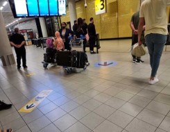 العرب اليوم - السماح لـ6 نساء روسيات حوامل بدخول الأرجنتين علقن في المطار لأيام