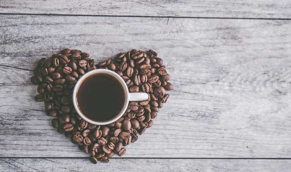 7 آثار جانبية لشرب القهوة باللبن على الريق