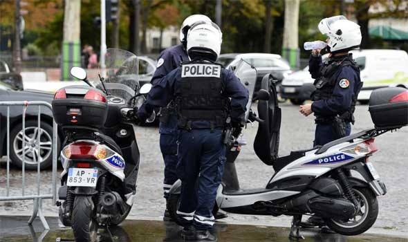  العرب اليوم - الشرطة الفرنسية تحظر التظاهر في شارع الشانزليزيه وساحة الكونكورد