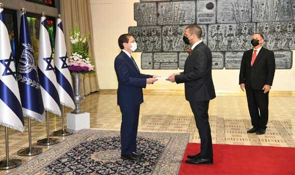  العرب اليوم - اعتماد سفير البحرين الجديد في إسرائيل للمرة الأولى في التاريخ