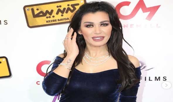  العرب اليوم - نادين الراسي تتحوّل الى عارضة أزياء وتستعرض موهبة ابنها