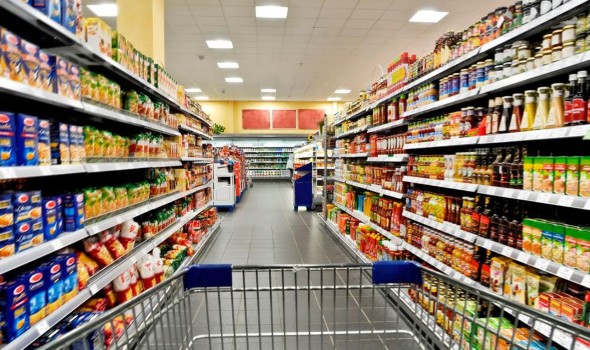 supermarket - ارتفاع أسعار المواد الغذائية يبقي التضخم في بريطانيا أعلى من 10%