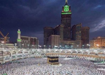  العرب اليوم - طيار سعودي يَكْشِف أسباب عدم مرور الطائرات فوق سماء مكة المكرمة