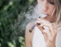  العرب اليوم - التدخين يسبب الإصابة بهشاشة العظام