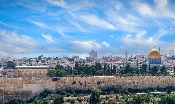  العرب اليوم - السلطة الفلسطينية تتهم إسرائيل بمحاولة افتعال حرب دينية واقتحامات للأقصى في عيد المساخر