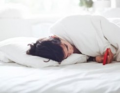  العرب اليوم - تقنية سهلة وبسيطة يمكنها أن تساعد على النوم في 60 ثانية