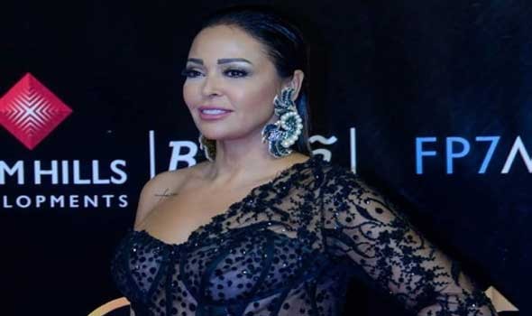  العرب اليوم - داليا البحيري توضح حقيقة توقّف عرض مسرحية "سيدتي أنا"