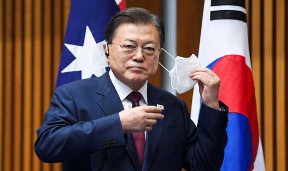  العرب اليوم - رئيس كوريا الجنوبية يُشرف على تدريبات بالذخيرة الحية مع أميركا