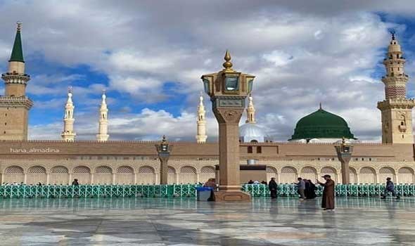  العرب اليوم - ظهور سُحب "الماماتوس" الفريدة في سماء المسجد النبوي