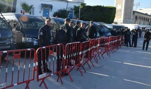  العرب اليوم - الشرطة التونسية توقف رئيس تحرير مقرباً من «النهضة»