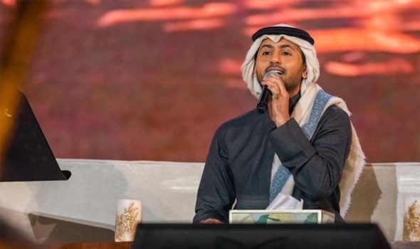  العرب اليوم - فؤاد عبد الواحد يطرب جمهور حفل "طاب السمر" على مسرح أبو بكرسالم في الرياض