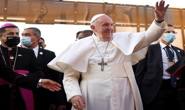  العرب اليوم - بابا الفاتيكان يحذر من مخاطر الحرب النووية ويطالب بالسلام في أوكرانيا