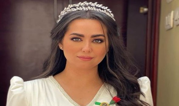  العرب اليوم - هبة مجدي تخطف الأنظار من كواليس المداح - أسطورة الوادي