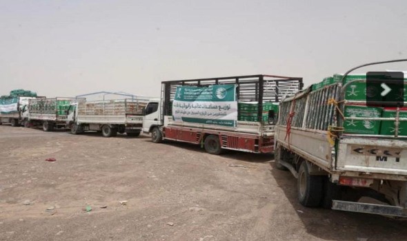 وصول 20 شاحنة إغاثية من مركز الملك سلمان إلى مديرية العبر في حضرموت
