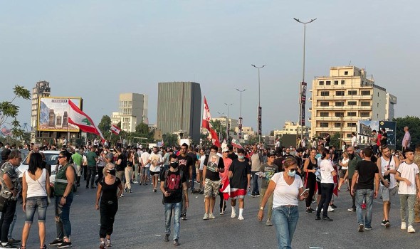  العرب اليوم - احتجاجات على تردي الأوضاع المعيشية وارتفاع سعر صرف الدولار