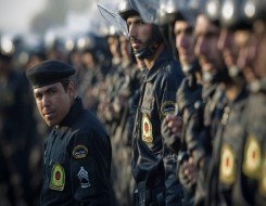  العرب اليوم - الشرطة الإيرانية تسعى لمضاعفة عدد قواتها تحسبًا لمواجهة احتجاجات متوقعة في 400 مدينة