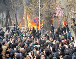  العرب اليوم - احتجاجات إيران مستمرة ومسيرات تضامنية في مدن غربية عديدة