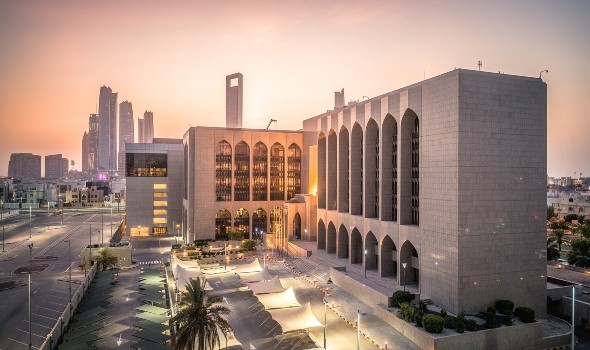 ميزانية مصرف الإمارات المركزي تتجاوز 700 مليار درهم للمرة الأولى