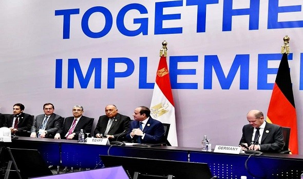  العرب اليوم - علاء مبارك يعلق على تقرير لصحيفة "الغارديان" حول "استغلال قمة المناخ لتنظيف سمعة مصر"
