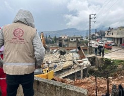 العرب اليوم - ارتفاع حصيلة الزلزال المدمر في تركيا وسوريا إلى أكثر من 15.700 ألف قتيل في حصيلة غير نهائية